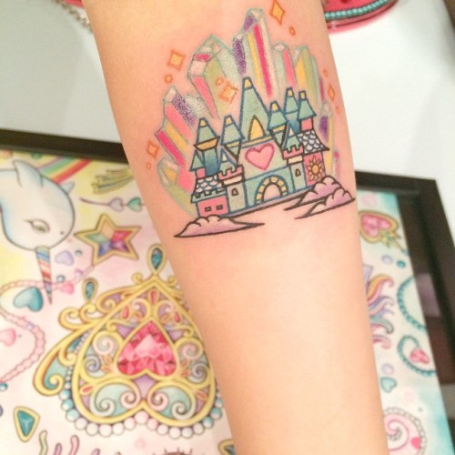 jasmine-blu:  I just got my third tattoo done by @melvin_arizmendi ♡ Disneyland means so much to me I had to get the castle tattooed on me 💕✨💭 I’ll post a better picture tomorrow when it’s not all swollen!