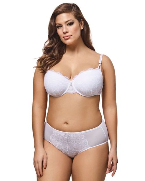 Porn photo lingerie-plus:  Ashley Graham Showstopper