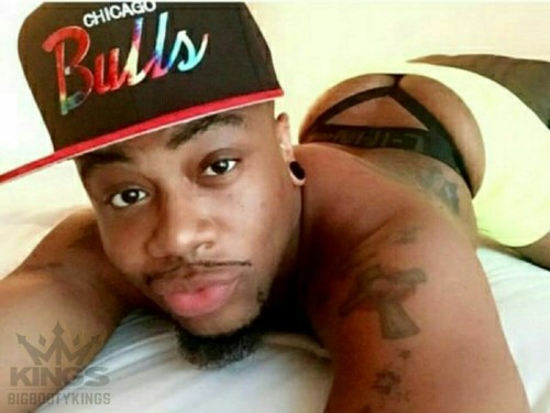 bbootyk: NEW ANONYMOUS SUBMISSION:-for more ass FOLLOW WWW.BIGBOOTYKINGS.TUMBLR.COM-