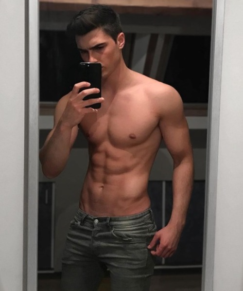 crazydemon79 - Belgian Gay Guy