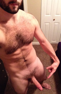 ital69:hairybarefootmen:  I’ll take the feet too  Fuck yeah! Give it all to me