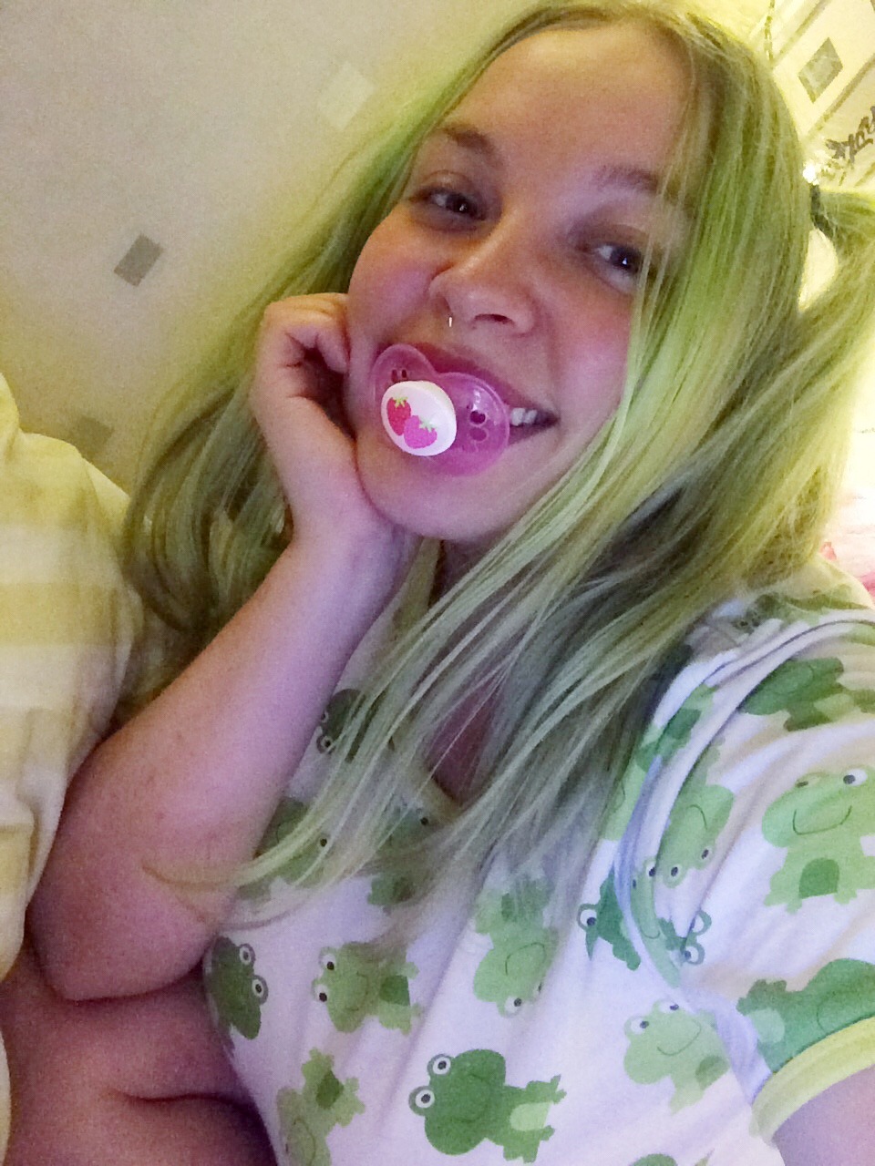 chubby-baby: grainy pics for uuu 💕