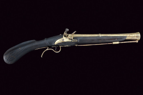 A handcrafted replica blunderbuss, European, early 20th century.