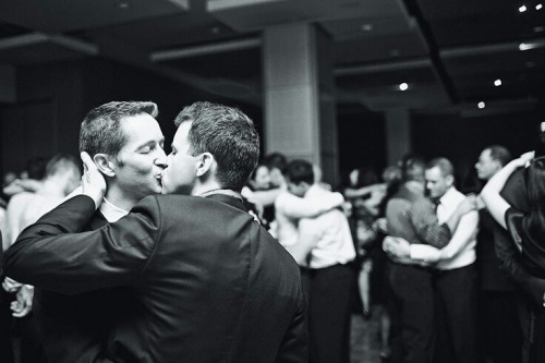 lovehouse:  Just married  LoveHouse