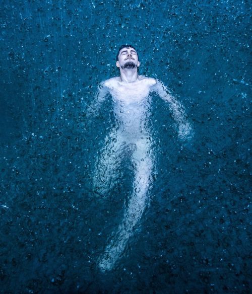 newloverofbeauty: Arnoldas Kubilius: Swimming