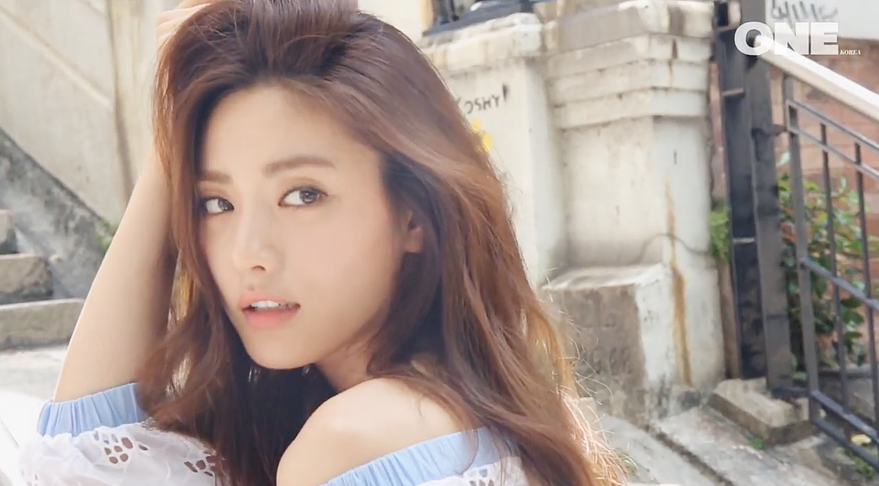 rainavn:    [CAPS]  Nana x ONE Korea (2)  