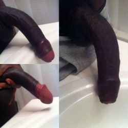 floridauncut:  Jus letting it hang.. #blackdick #uncut  Mmm yes I want sun