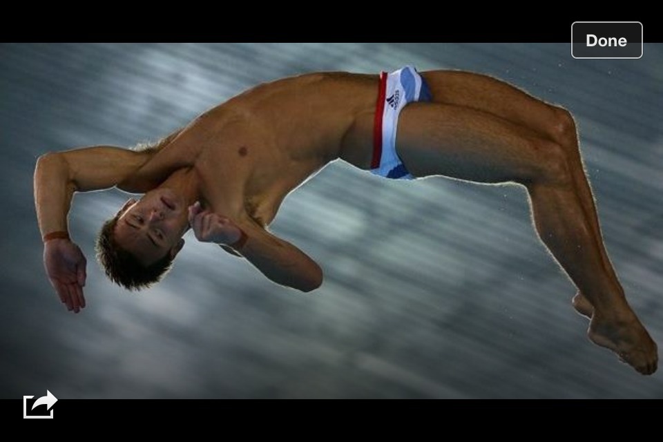 blog-nineandthreequarters:  Tom Daley came out as having a boyfriend but “still