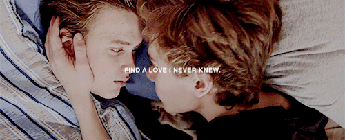 isaksanas:I never found my home, ‘til you came and took my hand.