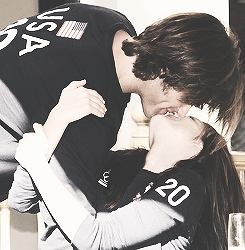 causeyoustunnin:  Happy Anniversary Padaleckis ♥ 