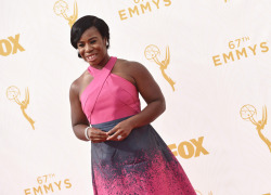 celebritiesofcolor:  Uzo Aduba attends the