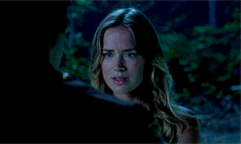 GIFS - elizabeth lail - Page 3 728e752f9e813c58d8ab0e40ebaa08e1251c3be8