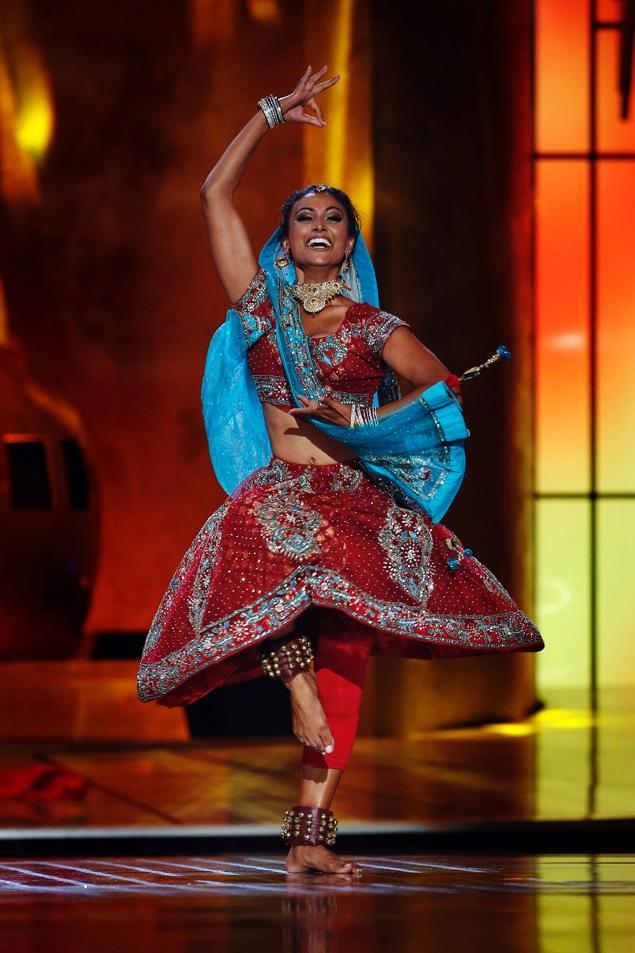 biryani-barbie:  neoafrican:  Miss. Nina Davuluri, Miss America 2014  BROWN GIRLS