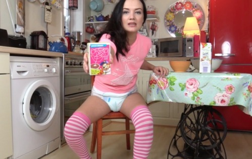 diapergirlfaye:http://www.mydiaperdiary.com adult photos