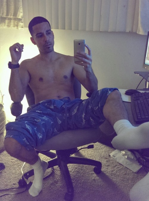 swagthirsty:  my selfies..like/Reblog if u like themhttp://swagthirsty.tumblr.com/archive 