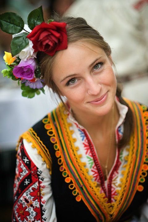 Unknown / Bulgaria  … too cute not to reblog … ;-) universalbeauty:  Bulgarian woman in Bulgarian national dress. (Source) 