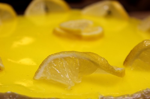 the-fairy-cream: Here’s my lemon cheesecake!