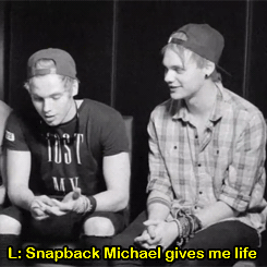 lewi5sos-deactivated20160121:  snapback Luke + snapback Michael 