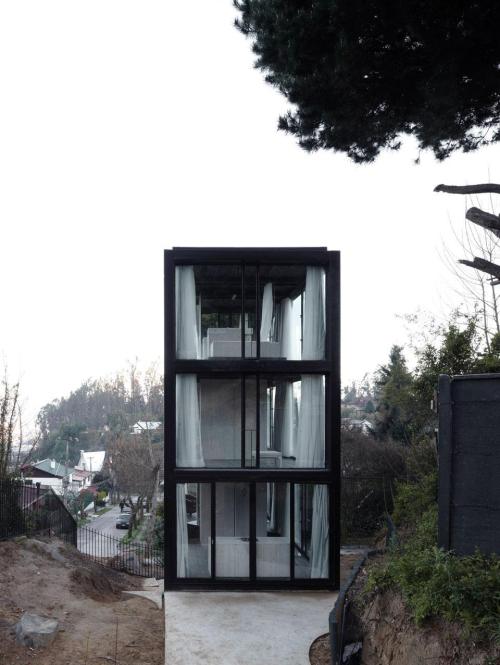 ryanpanos:  Arco House by Pezo von Ellrich Shausen architects