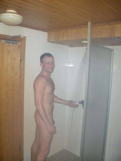 boysintheshower:  via: http://boysintheshower.tumblr.com/