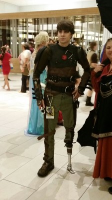 another-fandom-reference:  rainbowrites:  spacethefinalfuck:  he saw his chance and he took it  DISABLED PEOPLE COSPLAYING DISABLED CHARACTERS SO HAPPY   HAPPINESS