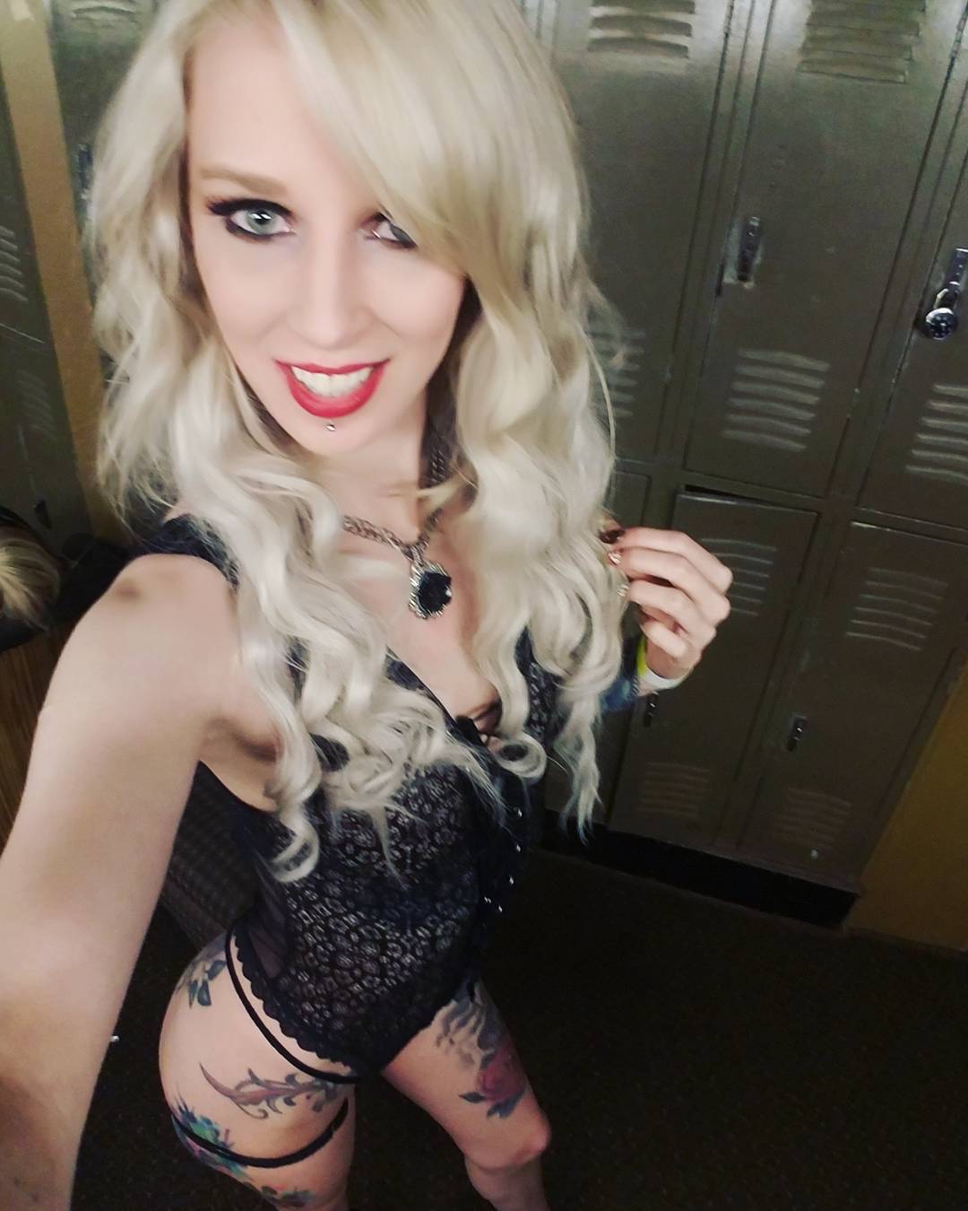 stripper-locker-room:  daleycatherine