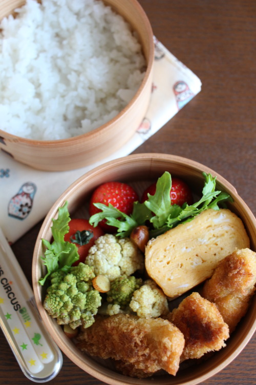 bentojapon: This morning I cook Galettes de sarrasin (buckwheat crepes) for my daughter. She loves i