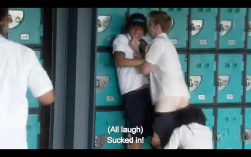 Jonah From Tonga s01e02 the antagonist bully gets pantsed by the good guys