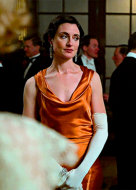 PEAKY BLINDERS FASHION[3/??] Lizzies Orange Gown And Cream Fur
