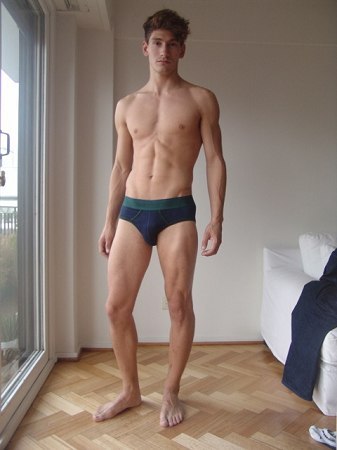 greenspeedos:just waking up want to meet