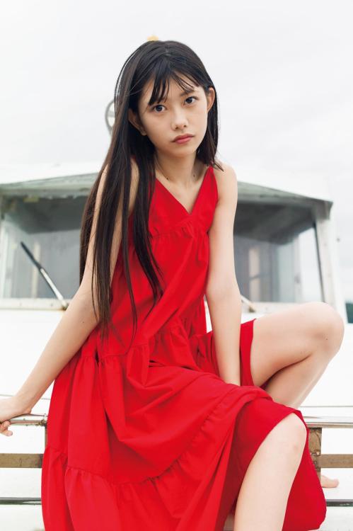 soimort48:  千葉恵里 1st写真集Erii Chiba 1st photobook  https://www.amazon.co.jp/dp/4768317138/