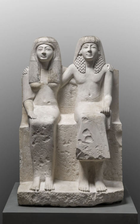 Statue of Pendua and his wife NefertariStatuary group representing the scribe Pendua and his wife Ne