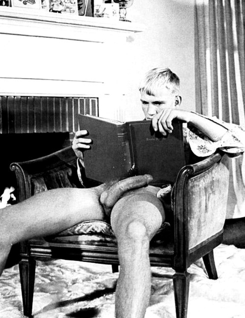 sublimecock:  Bookworms I’d like to blow in the stacks/11.