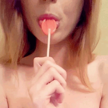 kawaii-peach-princess:Pretty little mouth