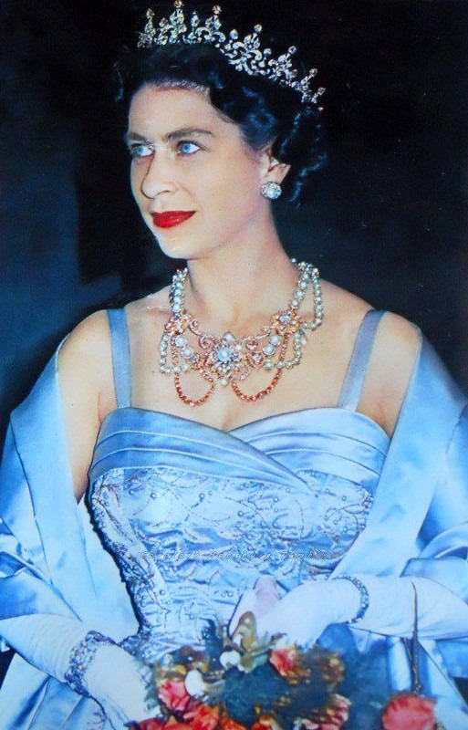 Queen Elizabeth II Of Great Britain. 1961. - Post Tenebras, Lux