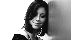 jenari:   behind the scenes of aubrey plazas GQ photo shoot    