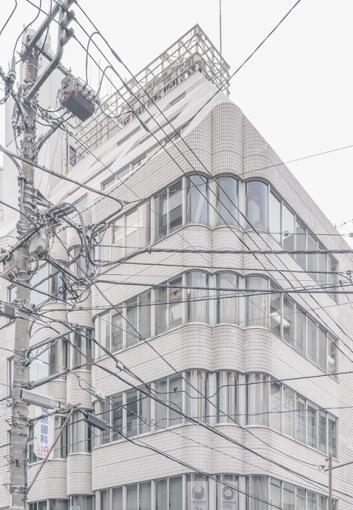 Corner house in Jimbocho, Tokyo | © Jan Vranovský, 2018