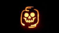 kayleepond:  The VERY fun to make LEGO Skeleton Jack-O-Lantern that I carved during my MFC show tonight! Whoo! SO much fun and a GREAT pattern idea from Hapa! :D