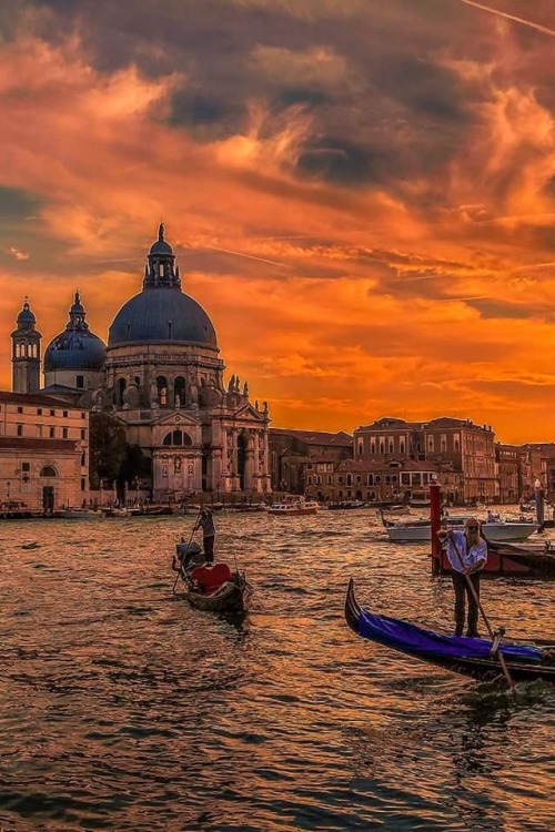 The sunset of Venice.by Jo Sek Seo