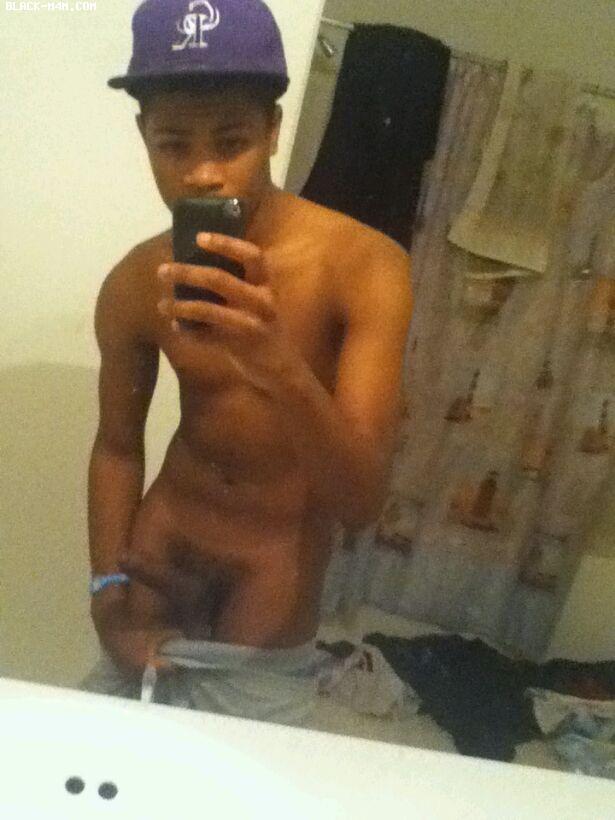 black-m4m:  Young Thuggy Boy http://www.BLACK-M4M.com - Browse 1,000’s of Gay,