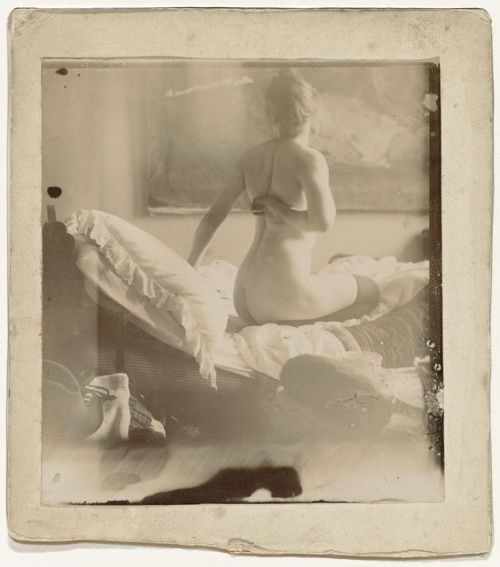 kundst:  George Hendrik Breitner (NL 1857-1923) Marie Jordan nude, see on the back. In the backgroun