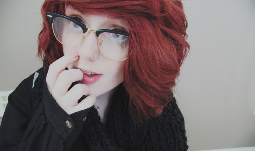 renpai:happy #transdayofvisibility ft. the agender birthday kid [they/them]