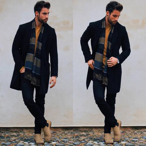 dappermenblog:

@chezrust ready for cold weather #DAPPERMEN