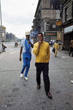 afewacresofsnow:From a Paris Match issue on Harlem in 1970. Jack Garofalo  photographed the neighbourhood in July of that year.1970 was such a crossroads for fashion too.  The men in the top and bottom photos might be only a decade apart but their clothin