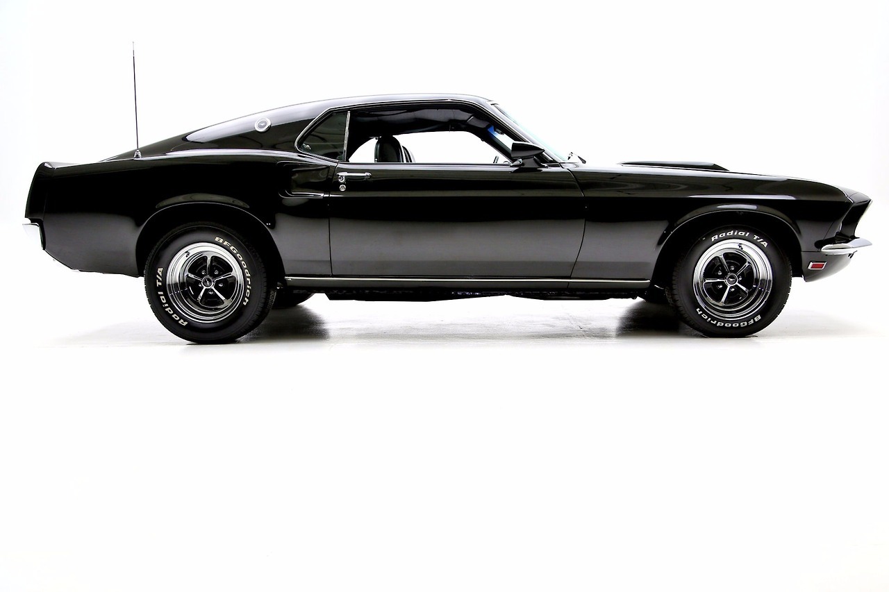 utwo: 1969 Ford Mustang R Code  428 4 Speed Raven Black © amdcars 