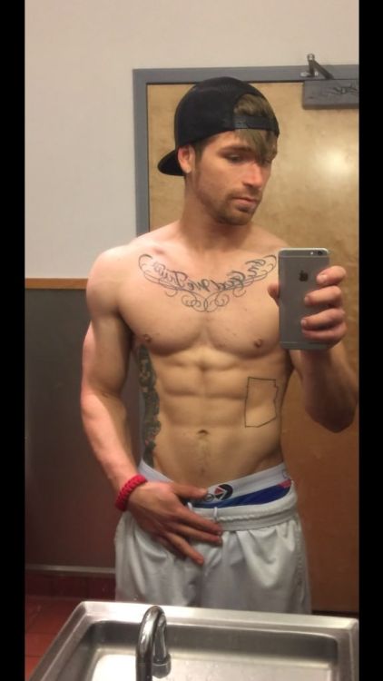 babiboi07:http://babiboi07.tumblr.com