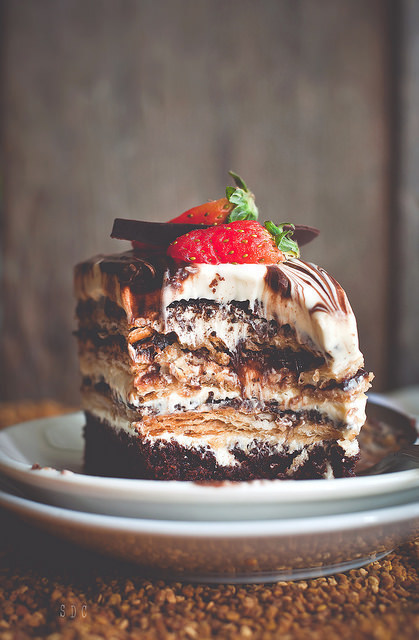 cake-stuff: Follow Cake & Stufffor more sweet dessert & baking inspiration!