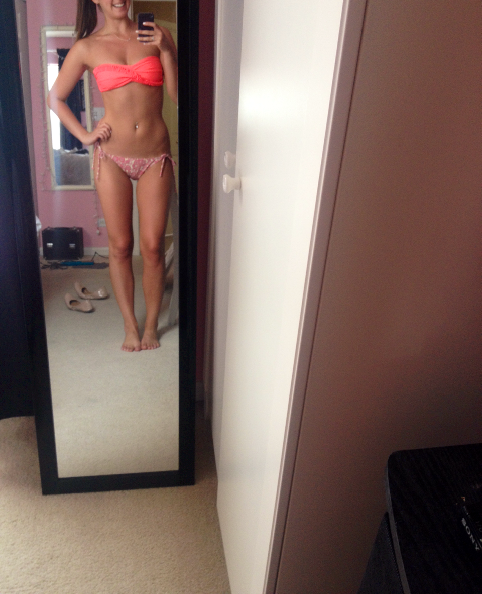 xxgottagetfit:  Throwback to summer Follow me: http://xxgottagetfit.tumblr.com 