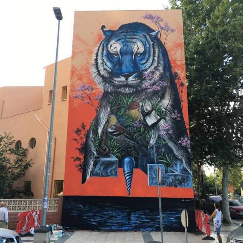 crossconnectmag:  Street art by Kraser  Spanish street artist, Kraser Tres, dresses our walls with bizarre tales, using a post-surrealistic language which can talk to everyone. Coming from Cartagena, his art tells absorbing stories. He distorts childish