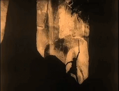 mistermadam:Die Nibelungen (1924) - Der Drache | Behind the scenes InformationThe dragon was about s